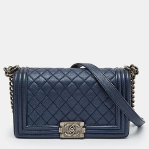 src:http://cdn.theluxurycloset.com/uploads/products/full/luxury-women-chanel-used-handbags-p1399534-001.jpg