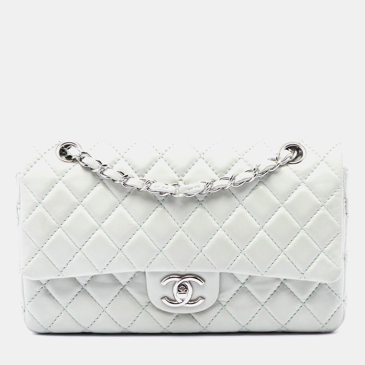 Chanel src:http://cdn.theluxurycloset.com/uploads/products/full/luxury-women-chanel-used-handbags-p1400836-004.jpg