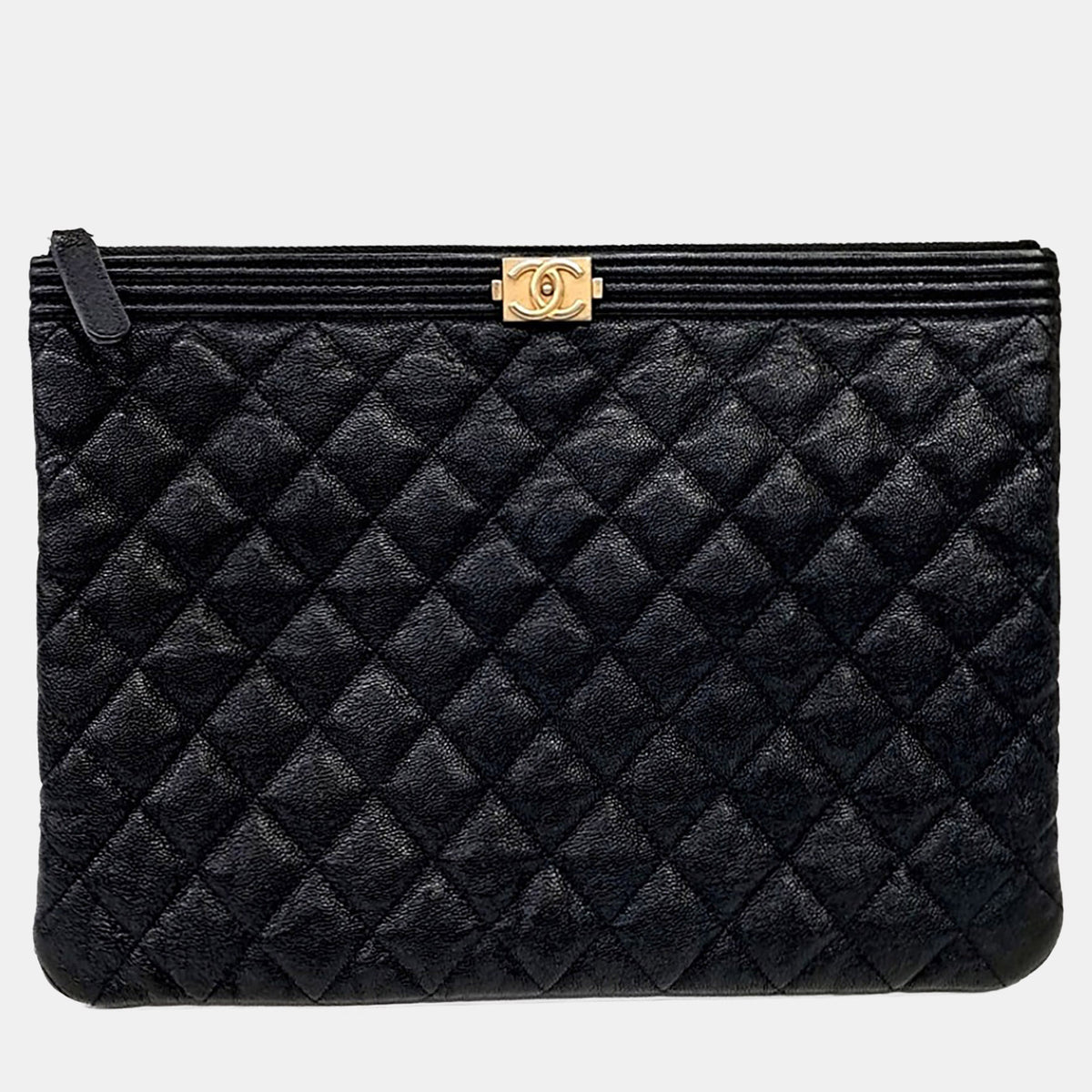 Chanel src:http://cdn.theluxurycloset.com/uploads/products/full/luxury-women-chanel-used-handbags-p1404858-003.jpg