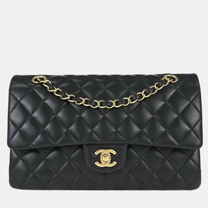 src:http://cdn.theluxurycloset.com/uploads/products/full/luxury-women-chanel-used-handbags-p1409621-012.jpg