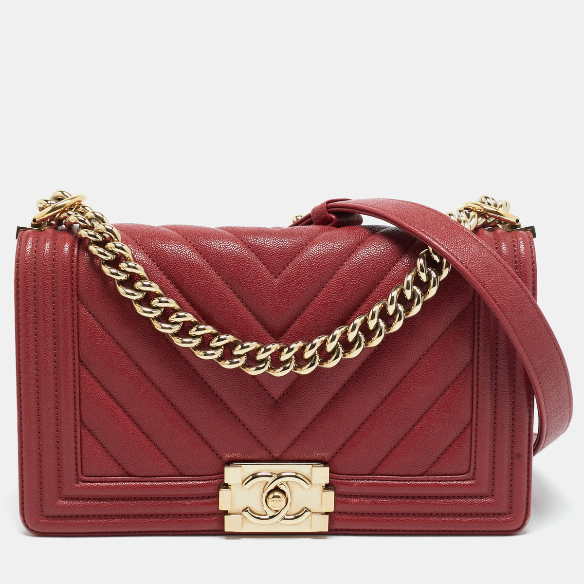 Chanel src:http://cdn.theluxurycloset.com/uploads/products/full/luxury-women-chanel-used-handbags-p1419035-001.jpg