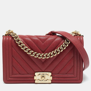 src:http://cdn.theluxurycloset.com/uploads/products/full/luxury-women-chanel-used-handbags-p1419035-001.jpg