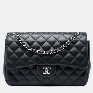src:http://cdn.theluxurycloset.com/uploads/products/full/luxury-women-chanel-used-handbags-p1420719-002.jpg