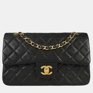 src:http://cdn.theluxurycloset.com/uploads/products/full/luxury-women-chanel-used-handbags-p1421622-001.jpg