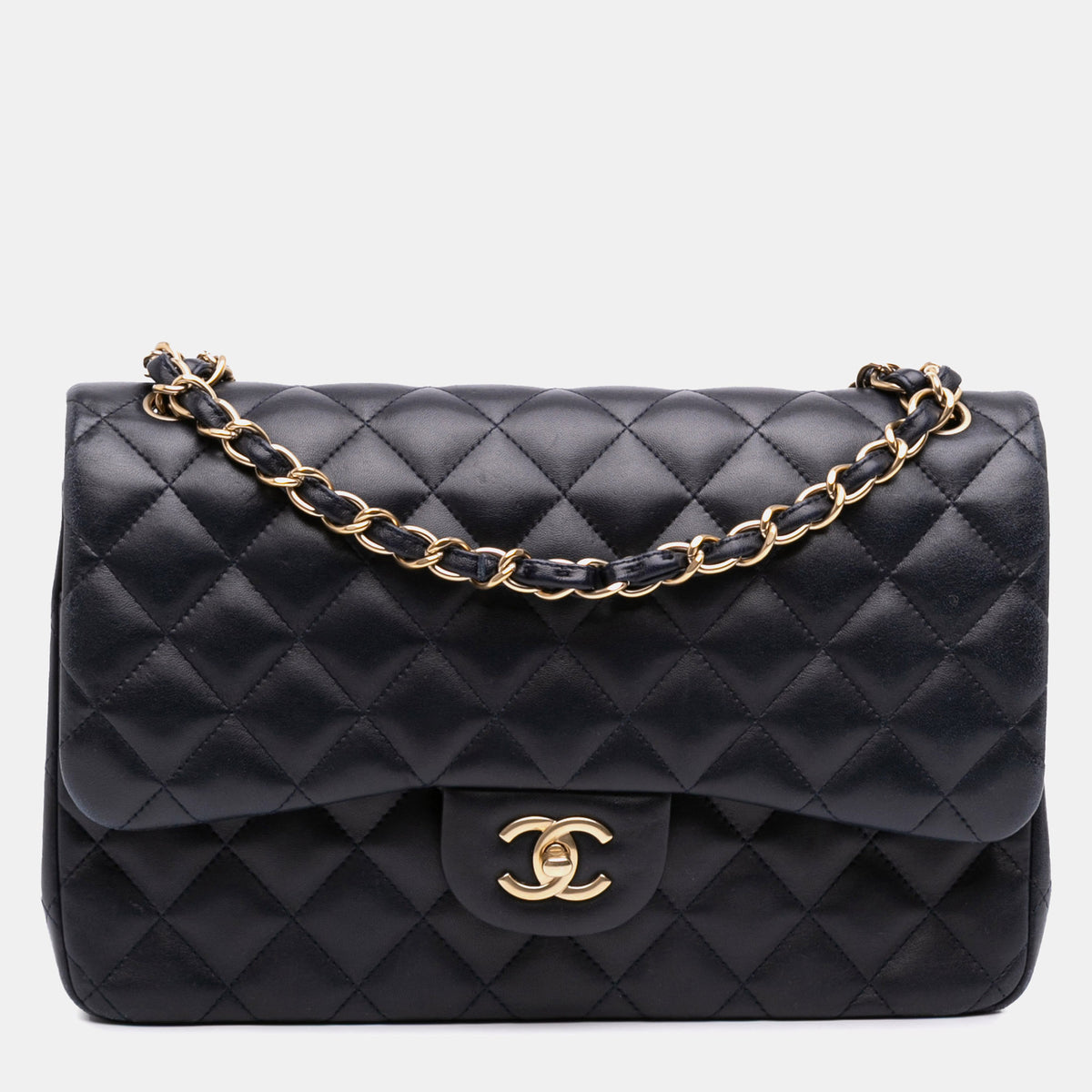 Chanel src:http://cdn.theluxurycloset.com/uploads/products/full/luxury-women-chanel-used-handbags-p1421765-003.jpg