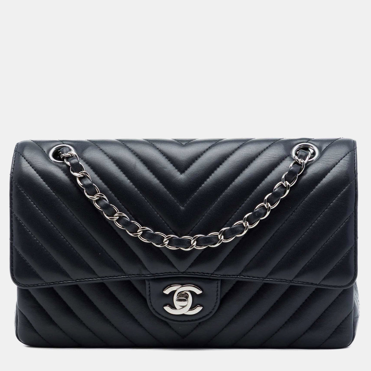 Chanel src:http://cdn.theluxurycloset.com/uploads/products/full/luxury-women-chanel-used-handbags-p1423502-004.jpg