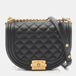 src:http://cdn.theluxurycloset.com/uploads/products/full/luxury-women-chanel-used-handbags-p1428324-001.jpg