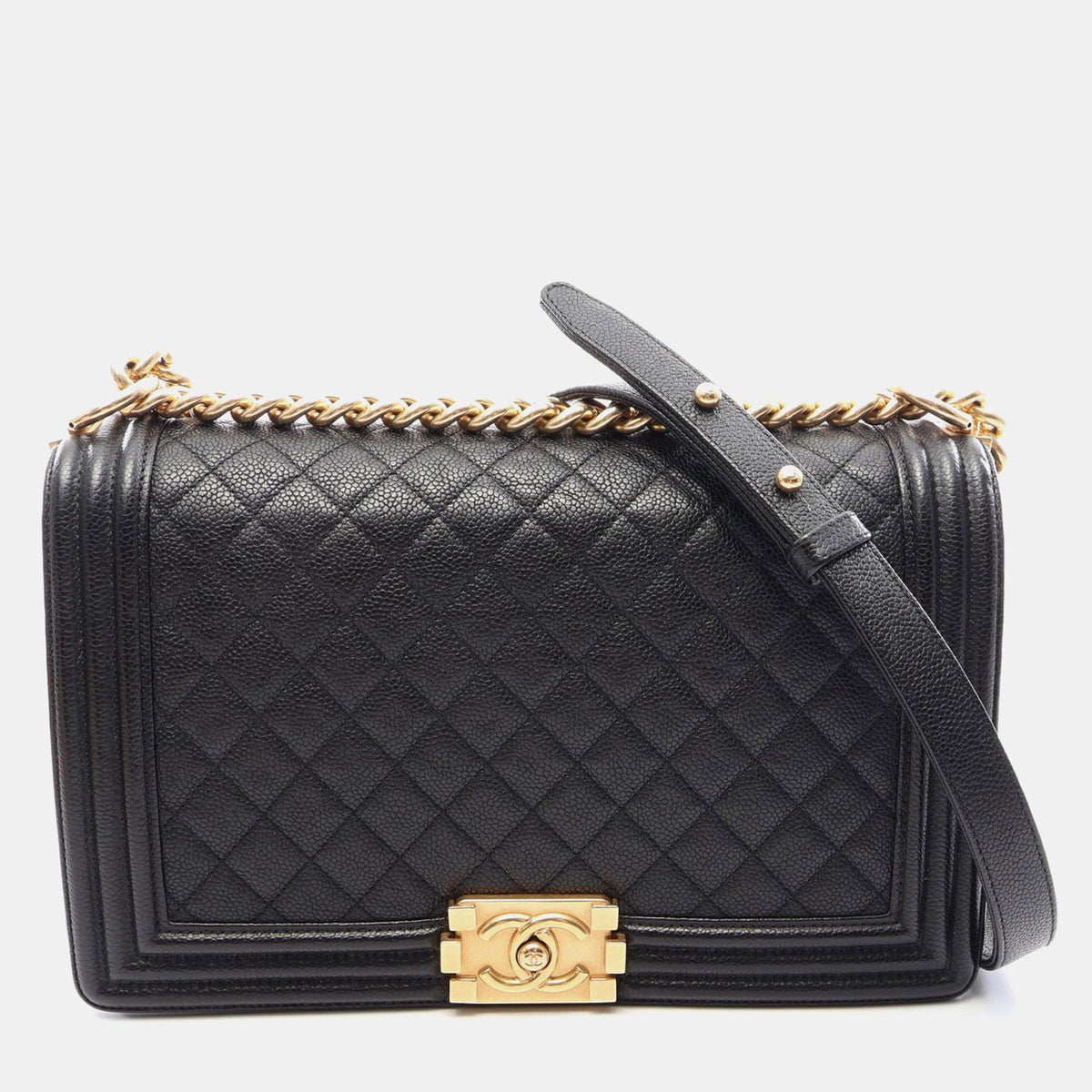 Chanel src:http://cdn.theluxurycloset.com/uploads/products/full/luxury-women-chanel-used-handbags-p1428548-006.jpeg