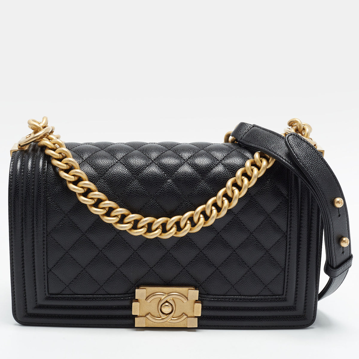 Chanel src:http://cdn.theluxurycloset.com/uploads/products/full/luxury-women-chanel-used-handbags-p1430397-001.jpg