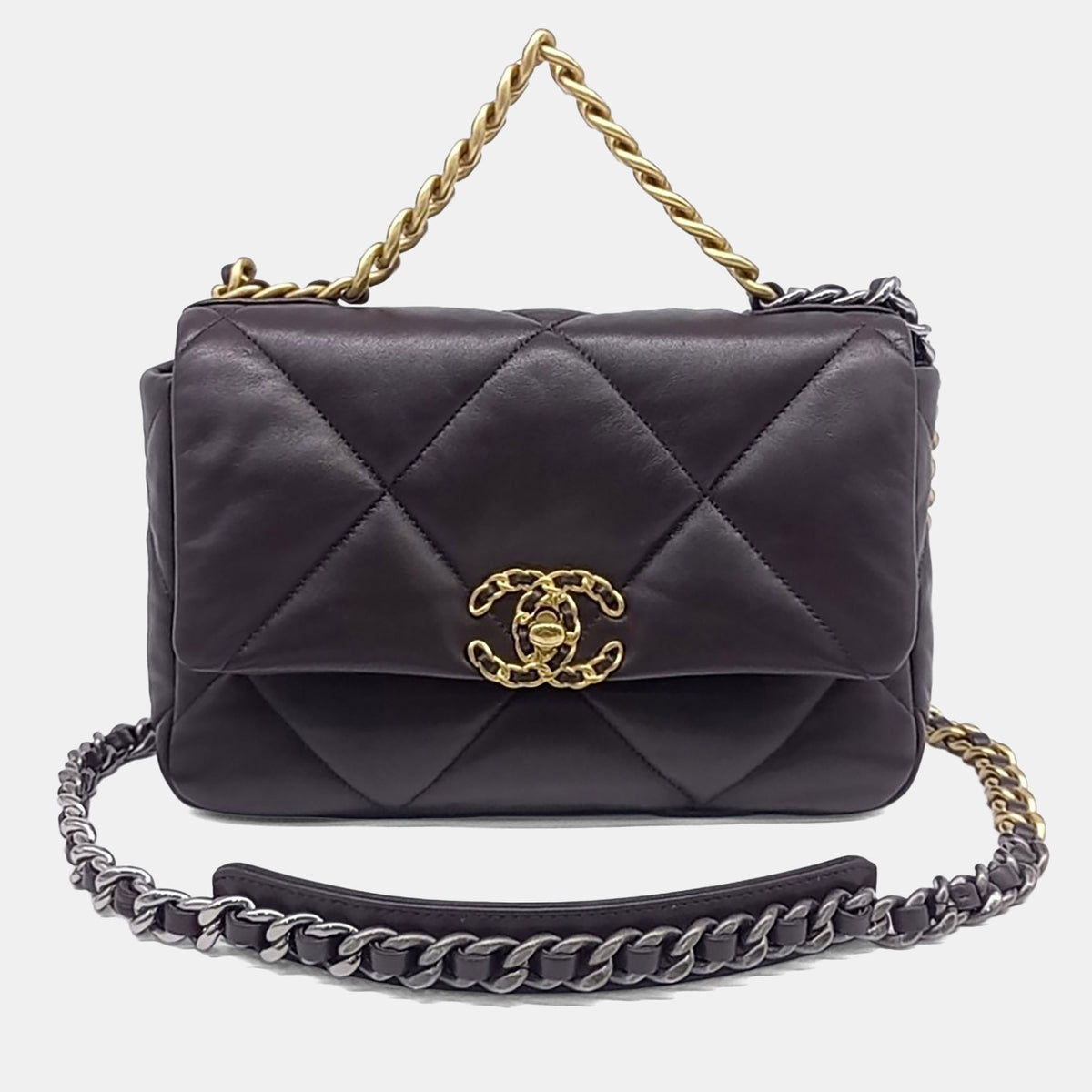 Chanel src:http://cdn.theluxurycloset.com/uploads/products/full/luxury-women-chanel-used-handbags-p1430556-002.jpg