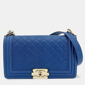 src:http://cdn.theluxurycloset.com/uploads/products/full/luxury-women-chanel-used-handbags-p1436868-014.jpg