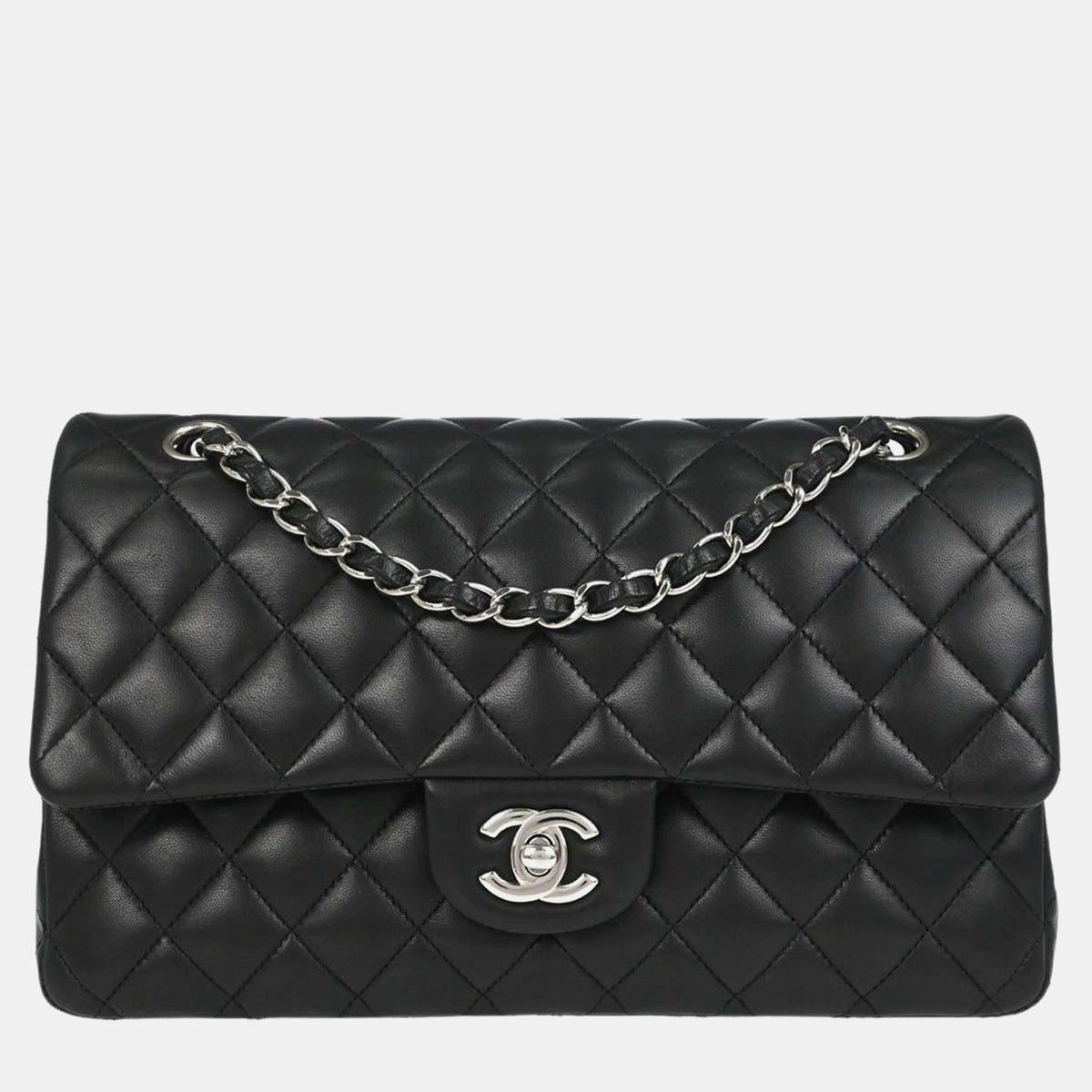 Chanel src:http://cdn.theluxurycloset.com/uploads/products/full/luxury-women-chanel-used-handbags-p1437320-017.jpg
