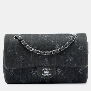 src:http://cdn.theluxurycloset.com/uploads/products/full/luxury-women-chanel-used-handbags-p1439719-006.jpg