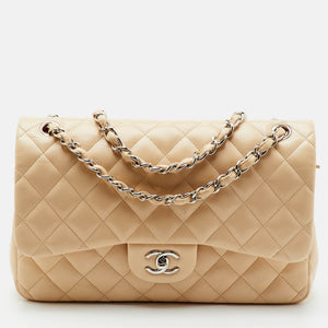 src:http://cdn.theluxurycloset.com/uploads/products/full/luxury-women-chanel-used-handbags-p1443913-001.jpg