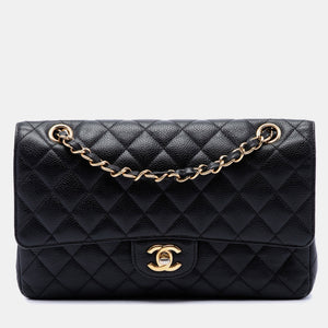 src:http://cdn.theluxurycloset.com/uploads/products/full/luxury-women-chanel-used-handbags-p1444150-003.jpg