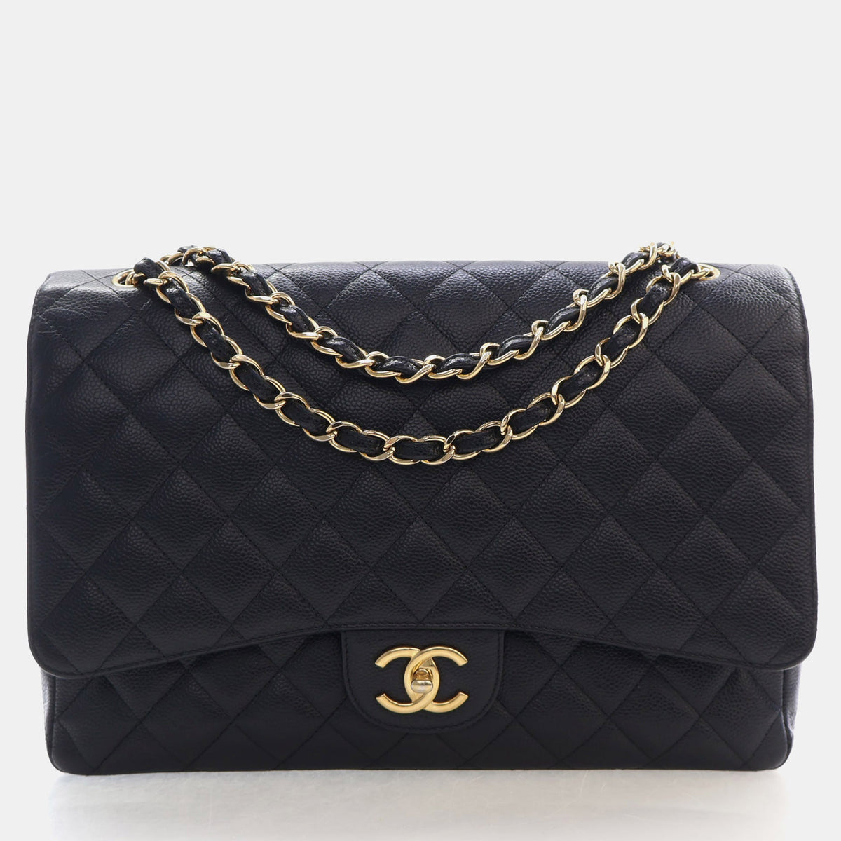 Chanel src:http://cdn.theluxurycloset.com/uploads/products/full/luxury-women-chanel-used-handbags-p1445372-015.jpg