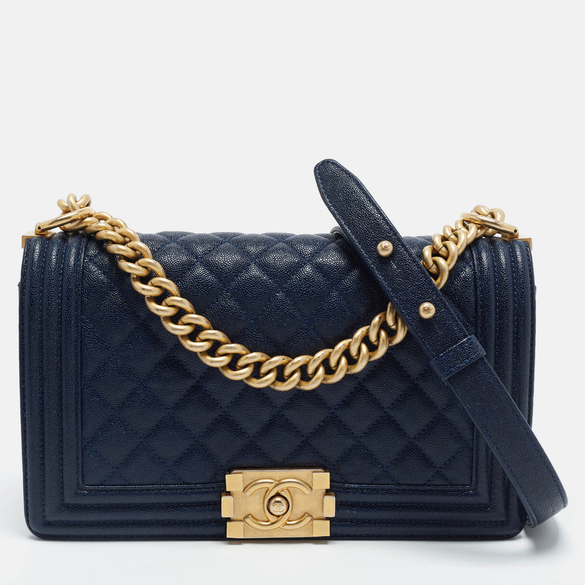 Chanel src:http://cdn.theluxurycloset.com/uploads/products/full/luxury-women-chanel-used-handbags-p1446217-001.jpg