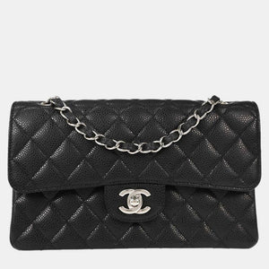 src:http://cdn.theluxurycloset.com/uploads/products/full/luxury-women-chanel-used-handbags-p1446745-010.jpg