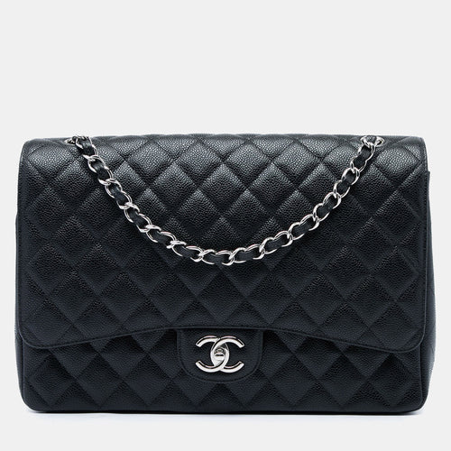 src:http://cdn.theluxurycloset.com/uploads/products/full/luxury-women-chanel-used-handbags-p1448137-004.jpg