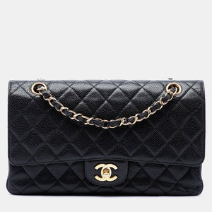 src:http://cdn.theluxurycloset.com/uploads/products/full/luxury-women-chanel-used-handbags-p1448139-003.jpg