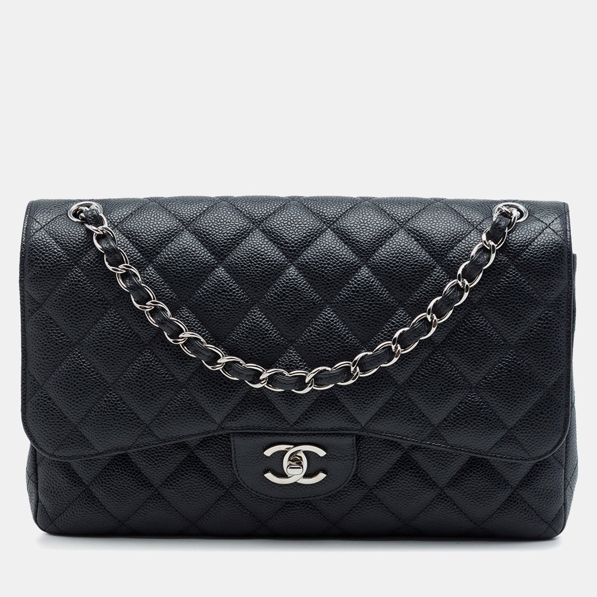 Chanel src:http://cdn.theluxurycloset.com/uploads/products/full/luxury-women-chanel-used-handbags-p1448166-006.jpg