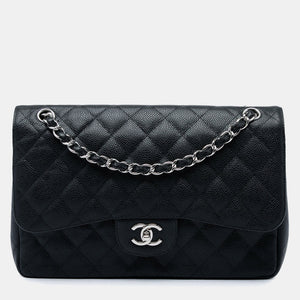 src:http://cdn.theluxurycloset.com/uploads/products/full/luxury-women-chanel-used-handbags-p1448198-004.jpg
