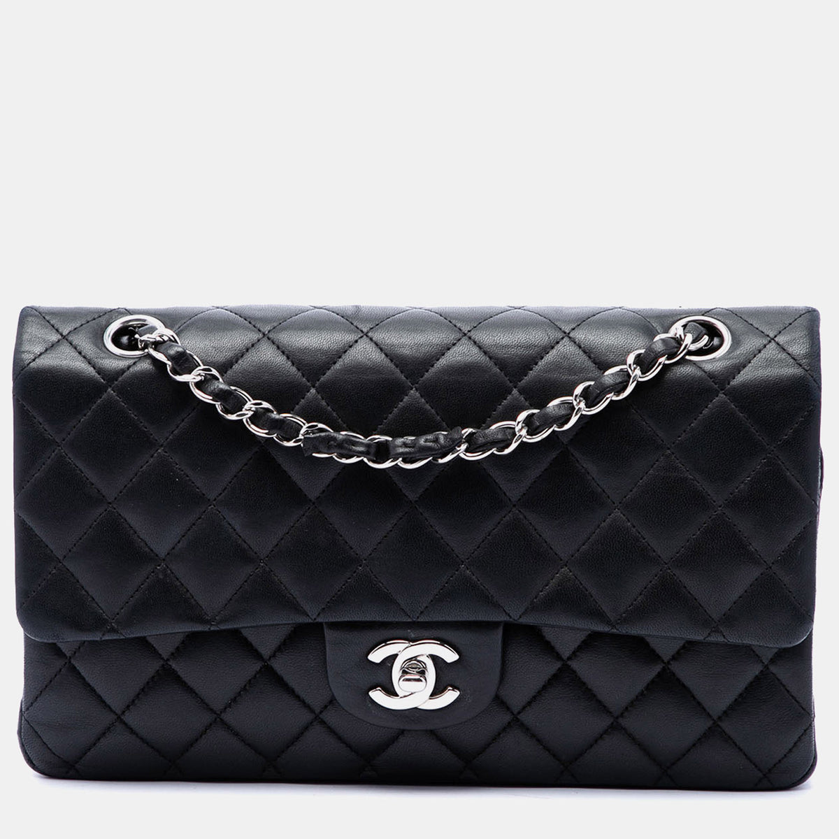 Chanel src:http://cdn.theluxurycloset.com/uploads/products/full/luxury-women-chanel-used-handbags-p1448311-007.jpg