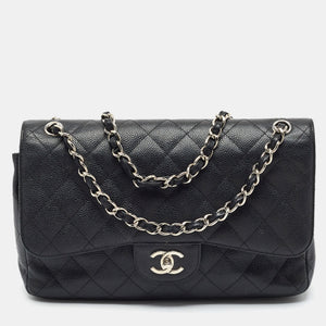 src:http://cdn.theluxurycloset.com/uploads/products/full/luxury-women-chanel-used-handbags-p1448341-001.jpg