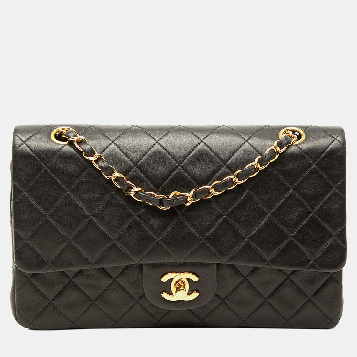 Chanel src:http://cdn.theluxurycloset.com/uploads/products/full/luxury-women-chanel-used-handbags-p1448359-003.jpg