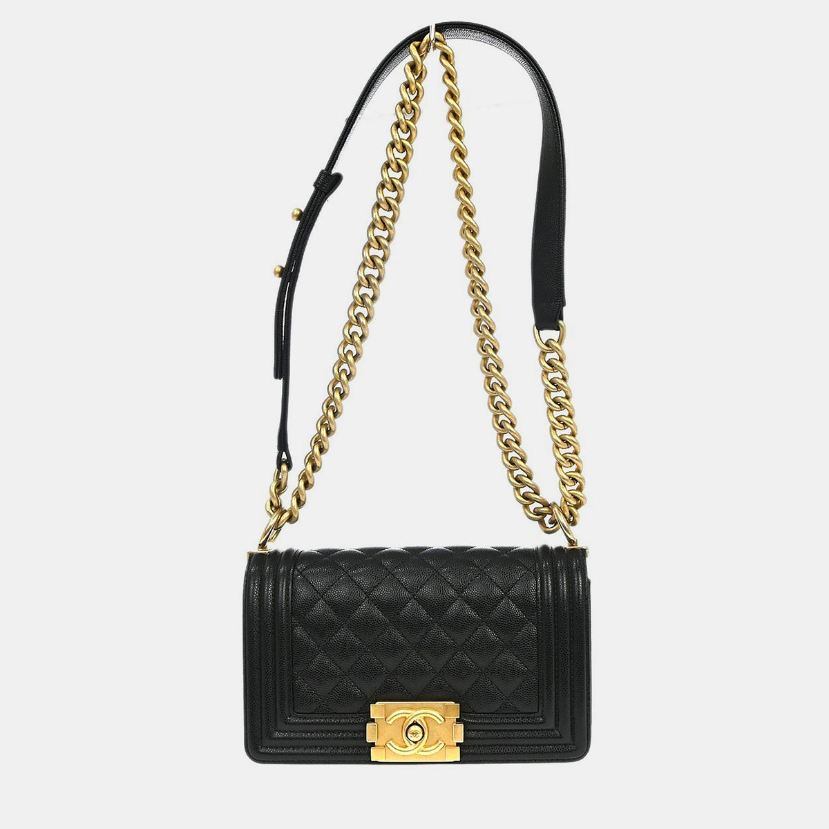 Chanel src:http://cdn.theluxurycloset.com/uploads/products/full/luxury-women-chanel-used-handbags-p1449202-006.jpg