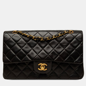 src:http://cdn.theluxurycloset.com/uploads/products/full/luxury-women-chanel-used-handbags-p1451565-007.jpg