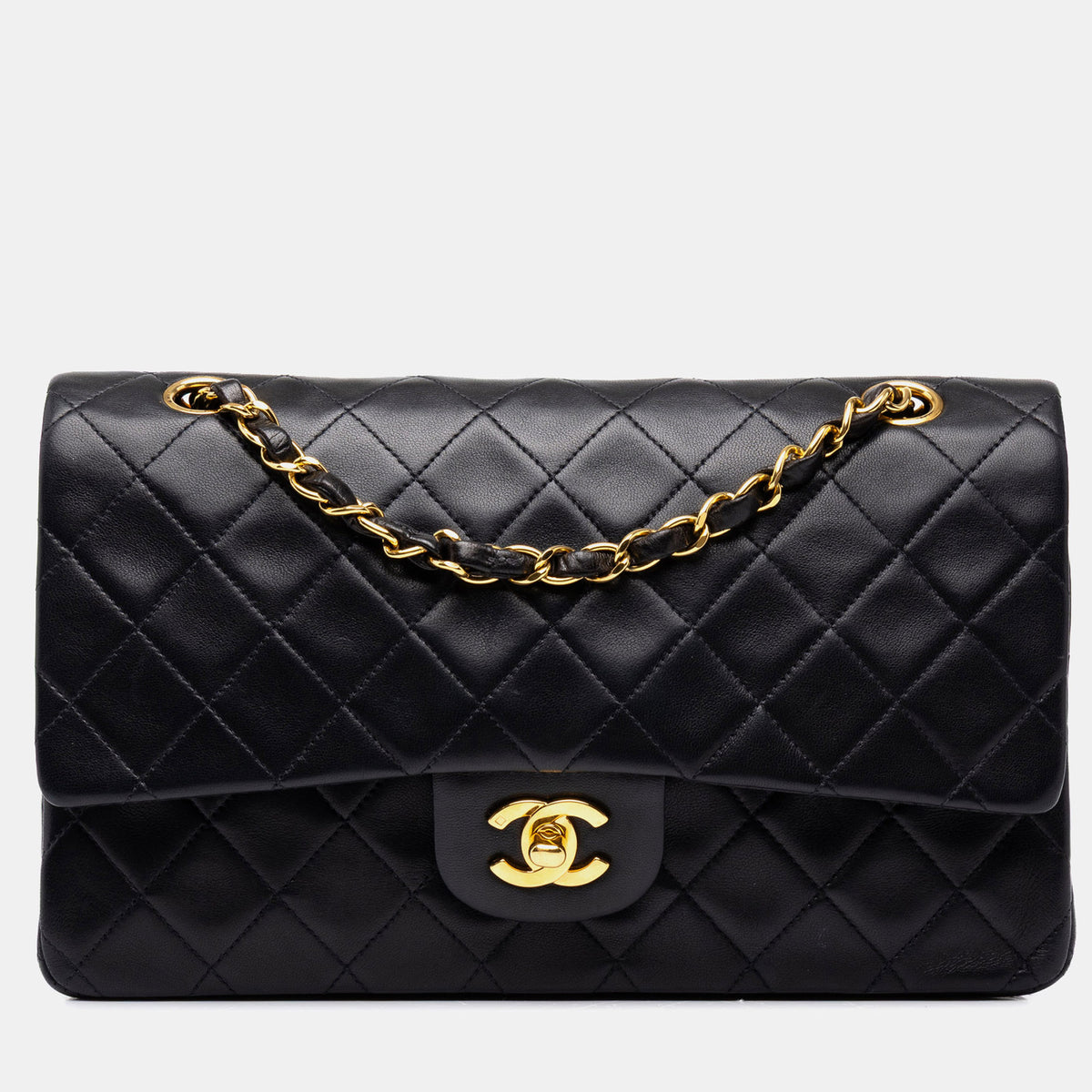 Chanel src:http://cdn.theluxurycloset.com/uploads/products/full/luxury-women-chanel-used-handbags-p1451588-004.jpg