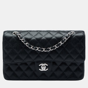 src:http://cdn.theluxurycloset.com/uploads/products/full/luxury-women-chanel-used-handbags-p1452003-006.jpg