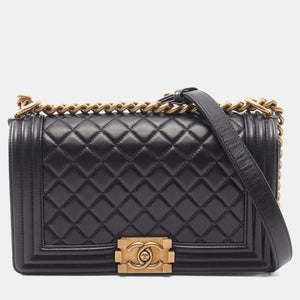 src:http://cdn.theluxurycloset.com/uploads/products/full/luxury-women-chanel-used-handbags-p1452306-013.jpg