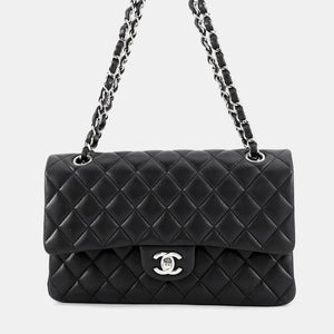 src:http://cdn.theluxurycloset.com/uploads/products/full/luxury-women-chanel-used-handbags-p1453235-030.jpg
