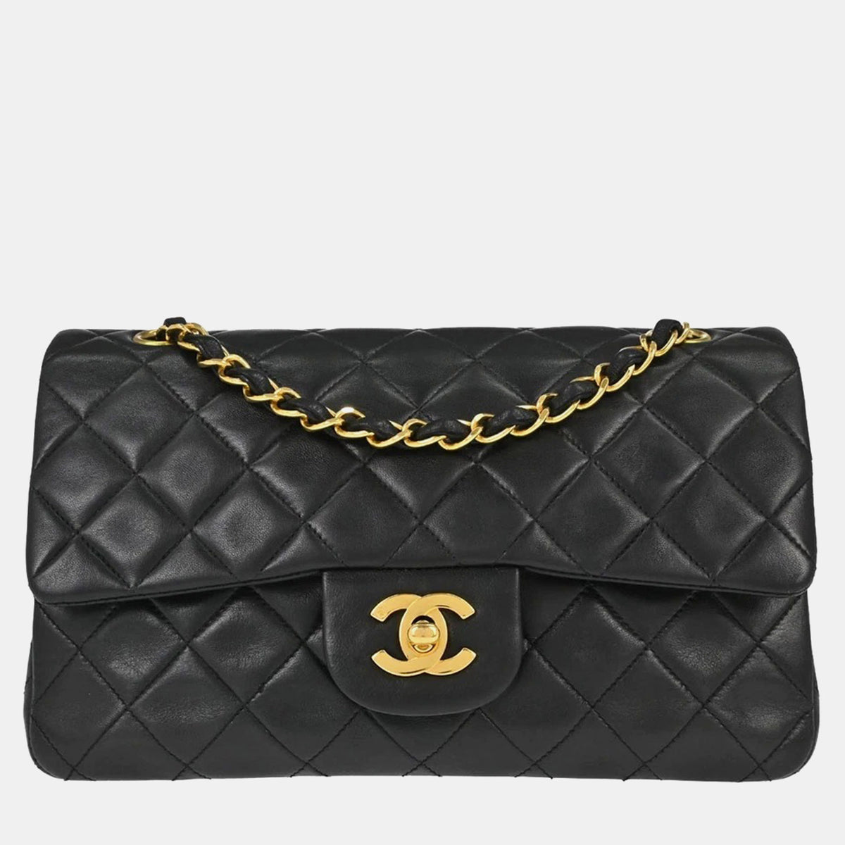 Chanel src:http://cdn.theluxurycloset.com/uploads/products/full/luxury-women-chanel-used-handbags-p1454815-009.jpg