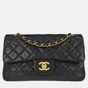src:http://cdn.theluxurycloset.com/uploads/products/full/luxury-women-chanel-used-handbags-p1454815-009.jpg