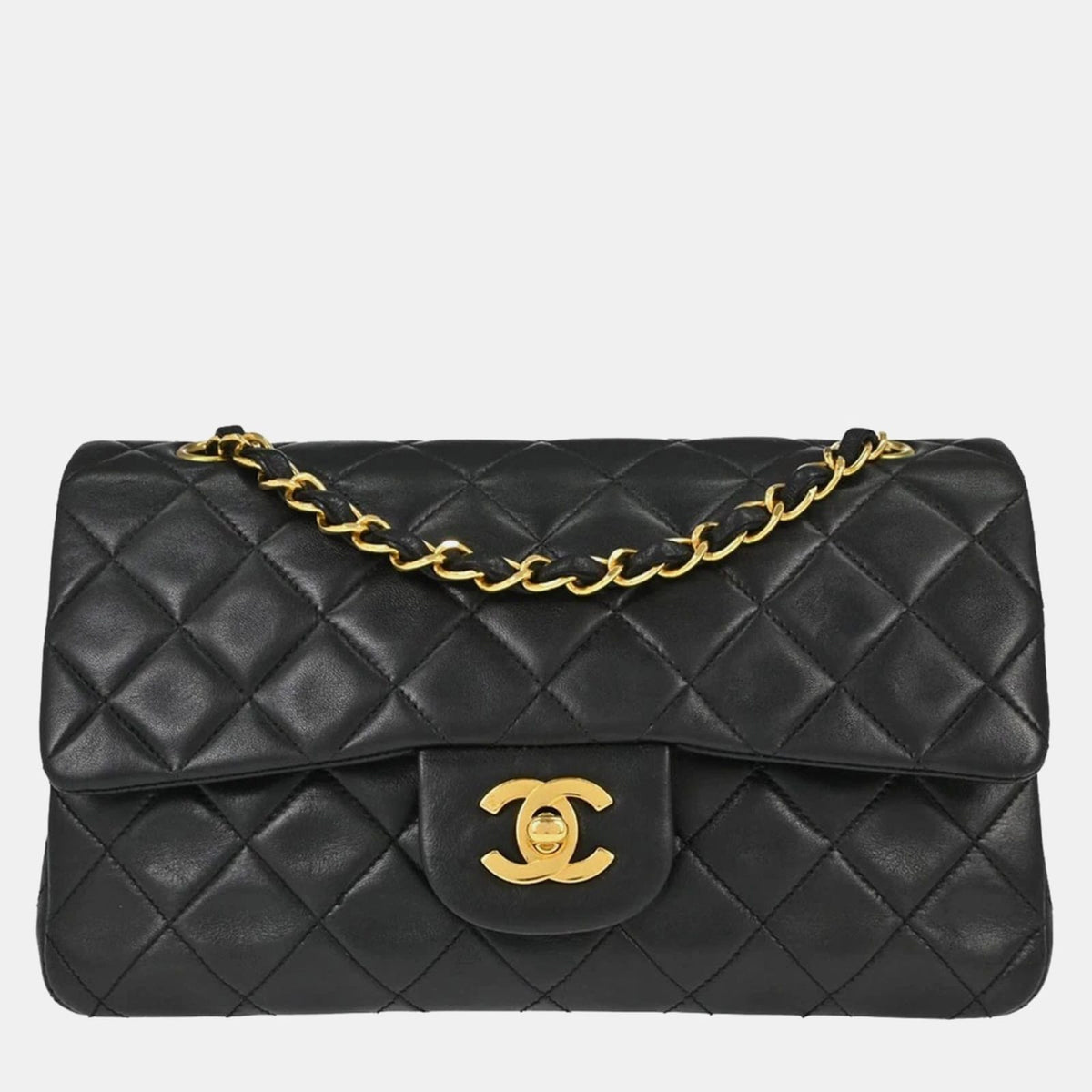 Chanel src:http://cdn.theluxurycloset.com/uploads/products/full/luxury-women-chanel-used-handbags-p1454816-015.jpeg