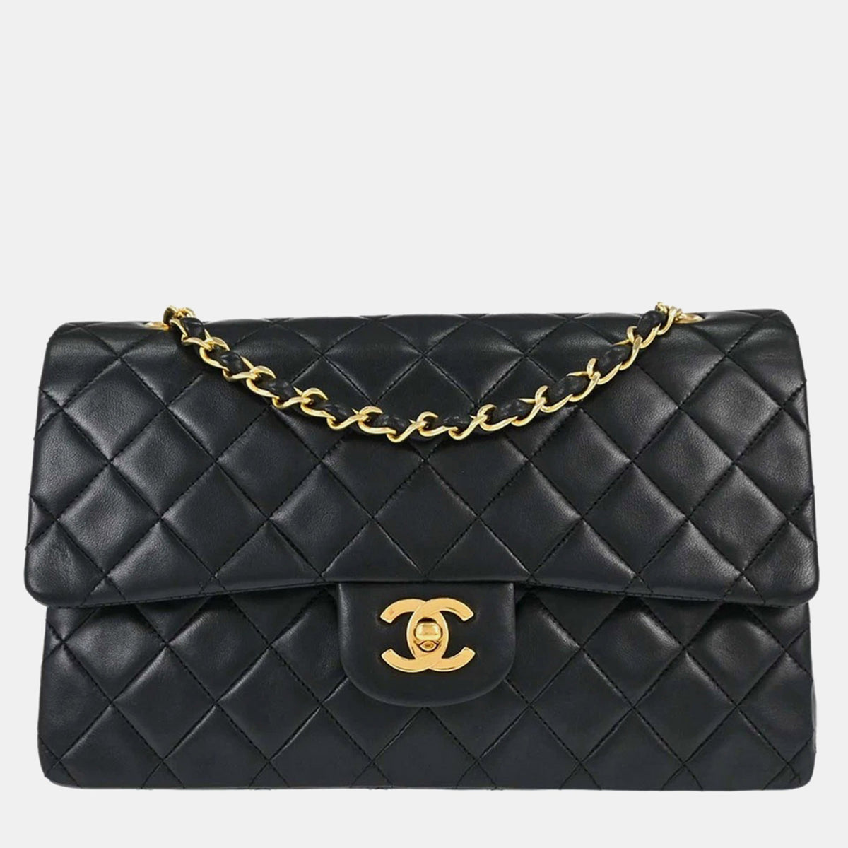 Chanel src:http://cdn.theluxurycloset.com/uploads/products/full/luxury-women-chanel-used-handbags-p1454817-001.jpg