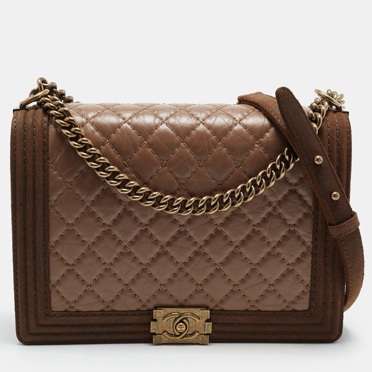 Chanel src:http://cdn.theluxurycloset.com/uploads/products/full/luxury-women-chanel-used-handbags-p1456195-001.jpg