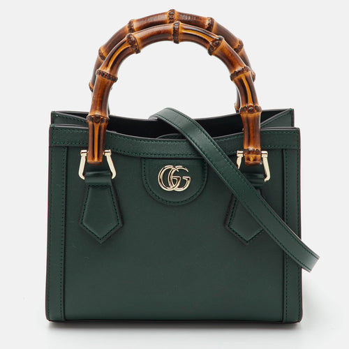 src:http://cdn.theluxurycloset.com/uploads/products/full/luxury-women-gucci-new-handbags-p1444840-001.jpg