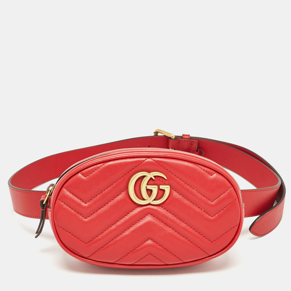 Gucci src:http://cdn.theluxurycloset.com/uploads/products/full/luxury-women-gucci-used-handbags-p1068431-008.jpg
