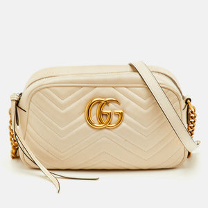 src:http://cdn.theluxurycloset.com/uploads/products/full/luxury-women-gucci-used-handbags-p1275447-015.jpg