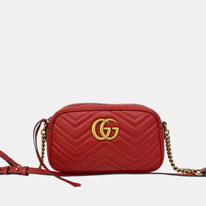 src:http://cdn.theluxurycloset.com/uploads/products/full/luxury-women-gucci-used-handbags-p1326149-009.jpg