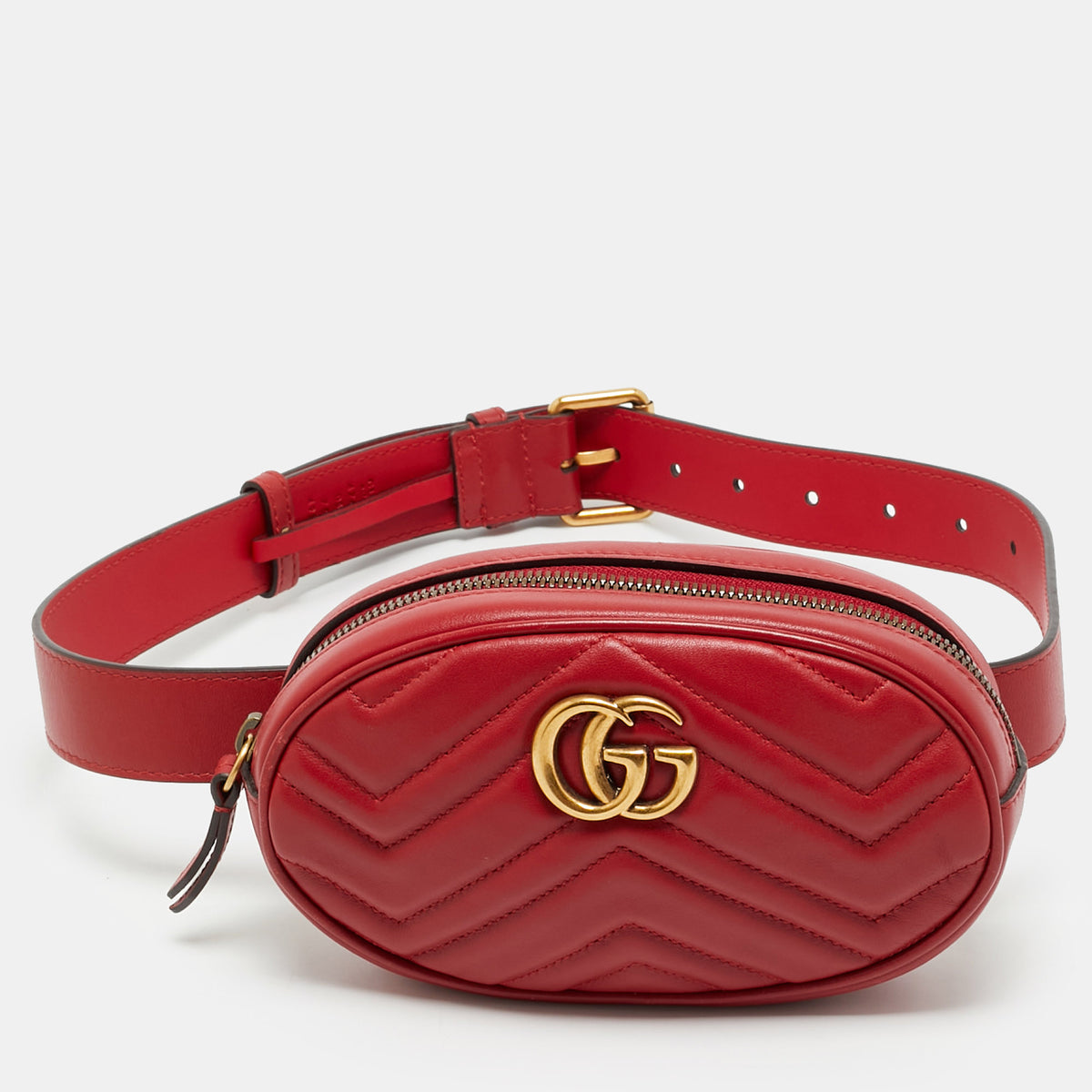 Gucci src:http://cdn.theluxurycloset.com/uploads/products/full/luxury-women-gucci-used-handbags-p1383931-001.jpg