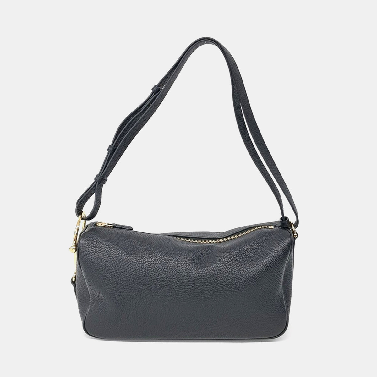 Gucci src:http://cdn.theluxurycloset.com/uploads/products/full/luxury-women-gucci-used-handbags-p1392095-001.jpg