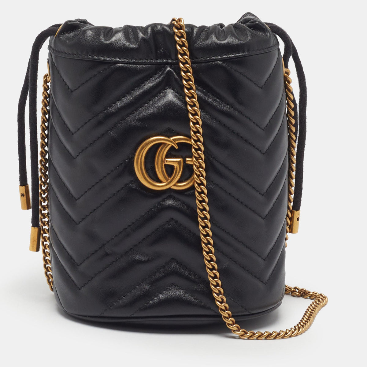 Gucci src:http://cdn.theluxurycloset.com/uploads/products/full/luxury-women-gucci-used-handbags-p1402941-001.jpg