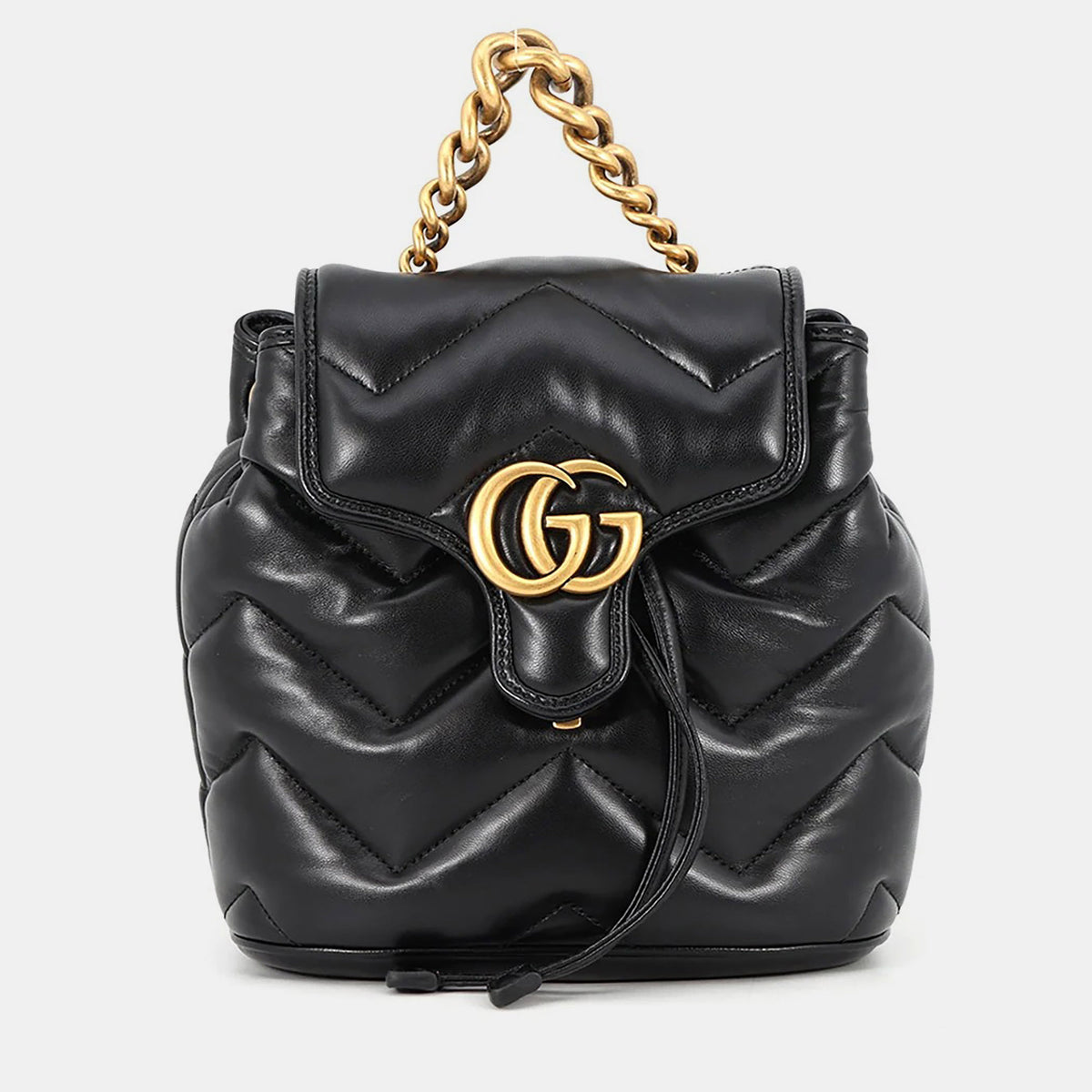 Gucci src:http://cdn.theluxurycloset.com/uploads/products/full/luxury-women-gucci-used-handbags-p1403762-010.jpg