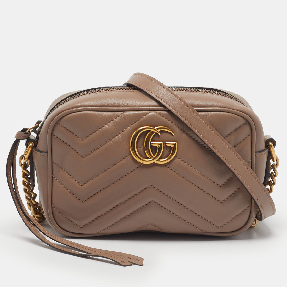 Gucci src:http://cdn.theluxurycloset.com/uploads/products/full/luxury-women-gucci-used-handbags-p1419760-001.jpg