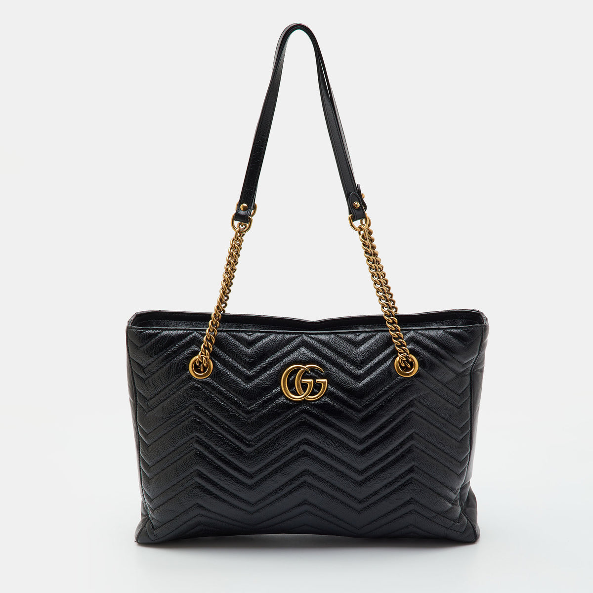 Gucci src:http://cdn.theluxurycloset.com/uploads/products/full/luxury-women-gucci-used-handbags-p1426055-001.jpg